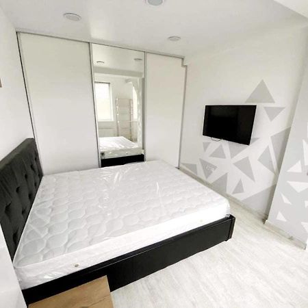 Fantastic Central Apartment Chisinau Exterior foto