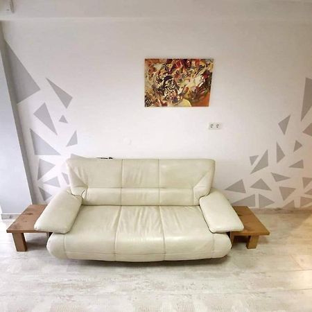 Fantastic Central Apartment Chisinau Exterior foto